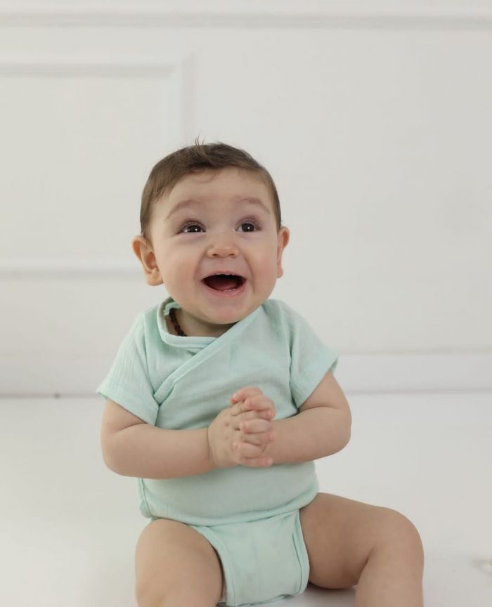Babykleidung